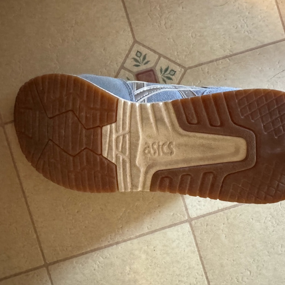 ASICS Women's Light Blue Sneakers - Picture 3 of 5